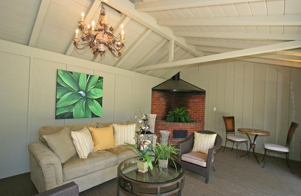 Home Furniture Rental & Staging Dublin CA 94568 9258283463